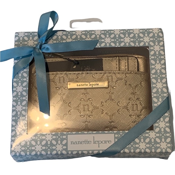 NANETTE LEPORE Gold Embossed Coin Pouch with Card Case **NEW** - Picture 1 of 4